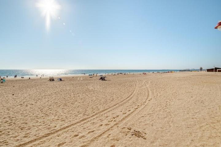 Apartamento Playa Victoria Cádiz Exteriör bild
