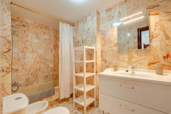 Apartamento Playa Victoria Cádiz Exteriör bild