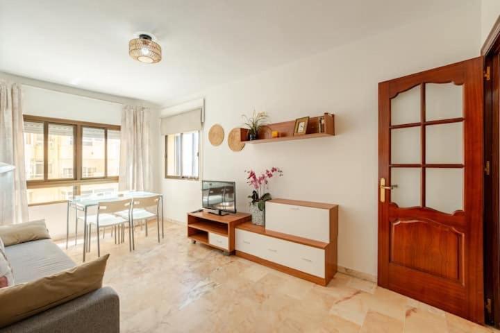 Apartamento Playa Victoria Cádiz Exteriör bild