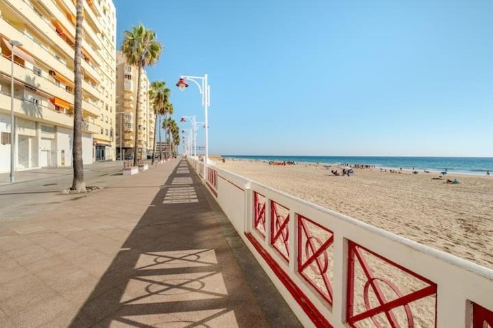 Apartamento Playa Victoria Cádiz Exteriör bild